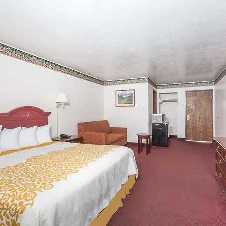 Days Inn By Wyndham Evanston Wy