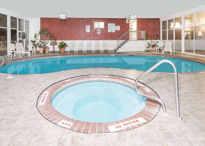 Hotel Days By Wyndham Wy Evanston
